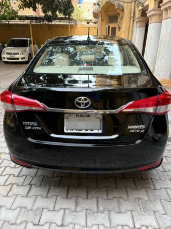 toyota-yaris-2020-15-big-1