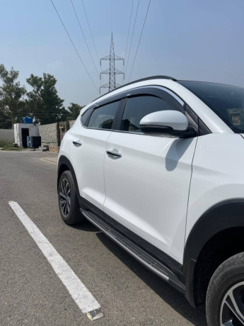 hyundai-tuscon-20-big-1