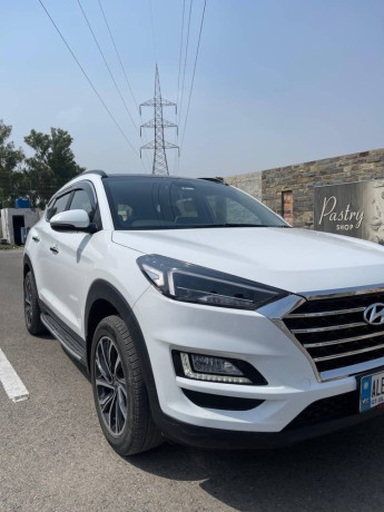 hyundai-tuscon-20-big-0