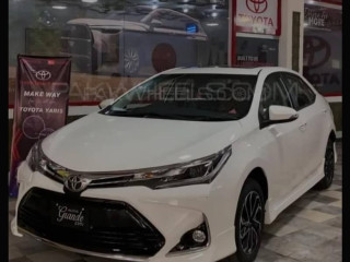 toyota-grande-18-white-with-black