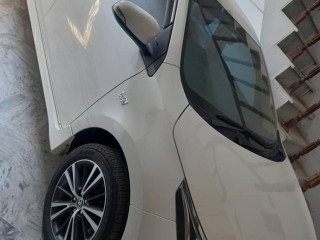 toyota-corolla-altis-16-atomatic