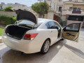 honda-accord-2010-small-4