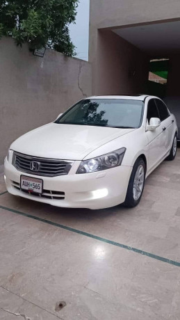 honda-accord-2010-big-0