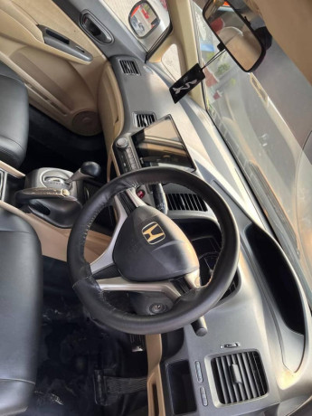 honda-civic-full-optional-automatic-2009-big-8