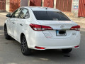toyota-yaris-cvt-15-full-option-2022-small-1