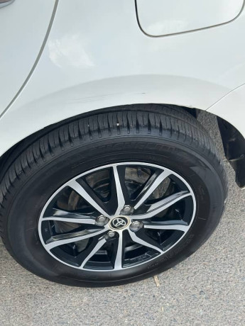 toyota-yaris-cvt-15-full-option-2022-big-7
