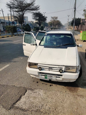 fiat-uno-2002-big-0