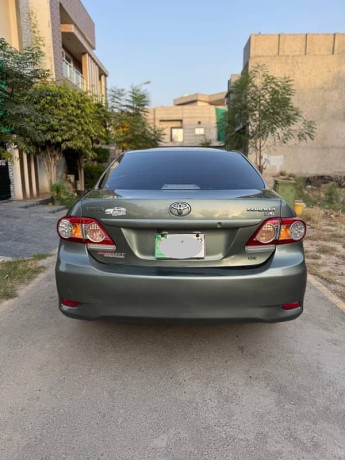 toyota-corolla-gli-2012-prosmatic-16-big-1