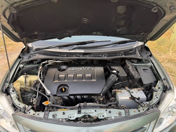toyota-corolla-gli-2012-prosmatic-16-big-13