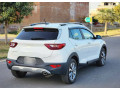 kia-stonic-2024-small-4