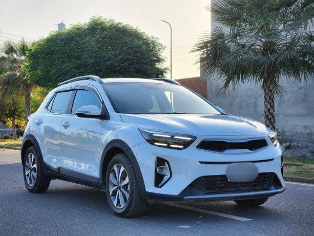 kia-stonic-2024-big-2