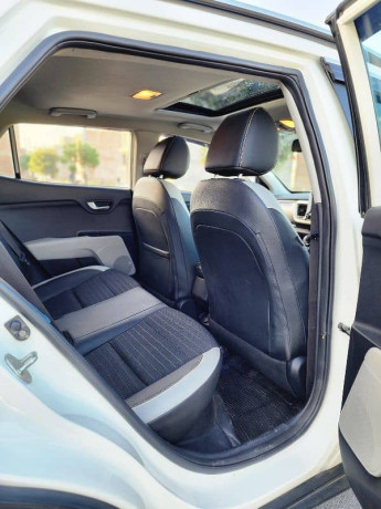 kia-stonic-2024-big-9