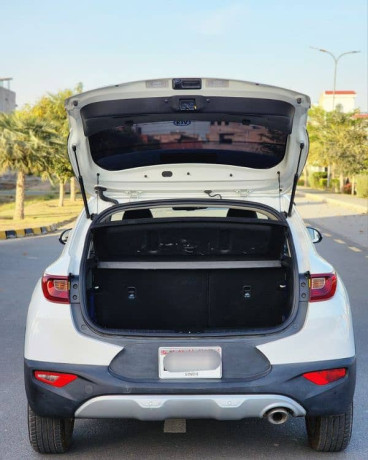 kia-stonic-2024-big-15