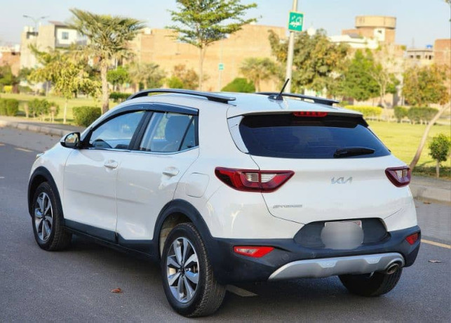 kia-stonic-2024-big-5