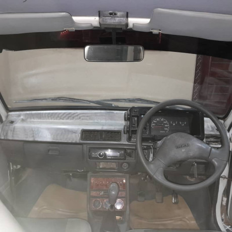 suzuki-mehran-vx-2010-big-10