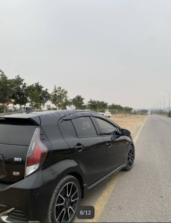 army-officer-used-car-total-genuine-rest-of-bonnet-big-7
