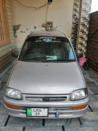 daihatsu-cuore-2004-big-0
