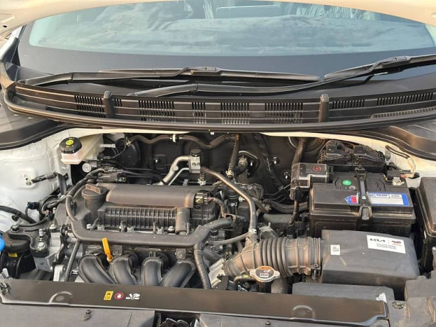 kia-stonic-ex-full-option-2024-big-6