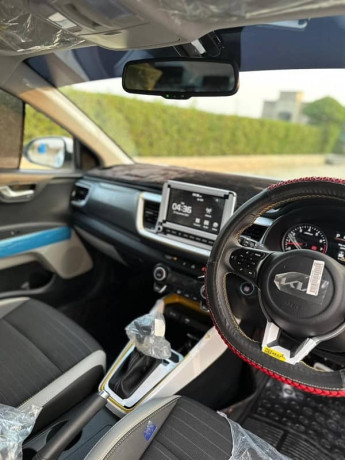 kia-stonic-ex-full-option-2024-big-5