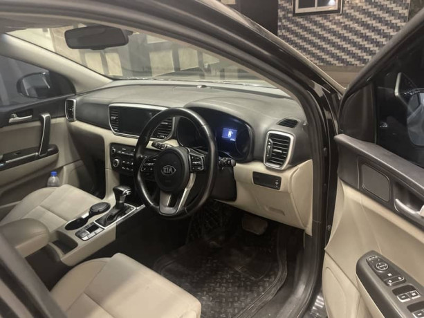 kia-sportage-fwd-big-6