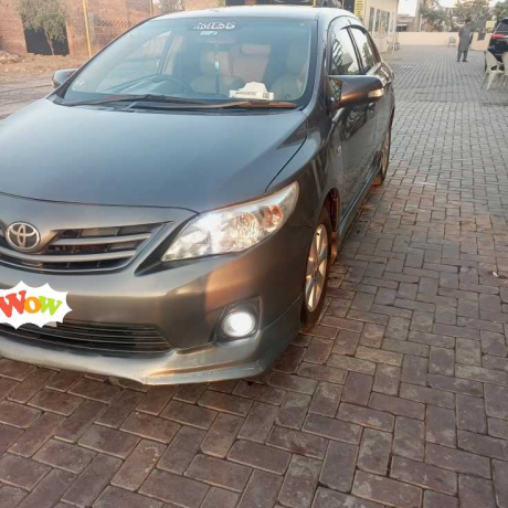toyota-corolla-altis-16-x-cvt-i-big-0