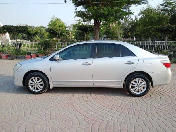 toyota-premio-2008-big-4