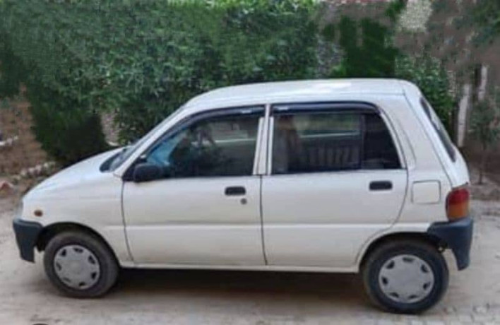 daihatsu-cuore-2003-big-0