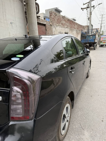 toyota-prius-1418-s-led-package-big-15