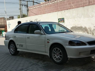 honda-civic-vti-auto