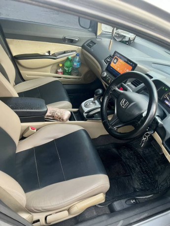honda-cvic-full-option-2009-big-6