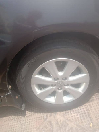 toyota-corolla-xli-2013-2014-big-5