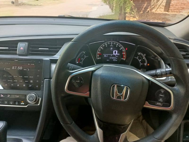honda-civic-vti-oriel-prosmatec-2018-big-1