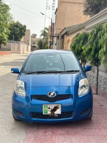 neat-and-clean-car-just-buy-and-drive-20082012-big-0