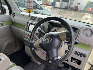 toyota-pixis-space