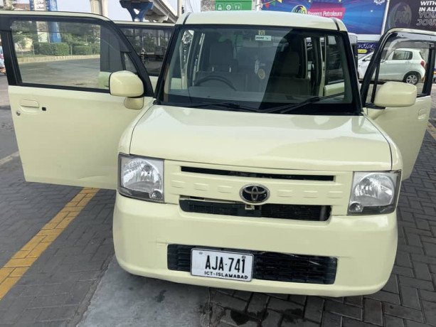 toyota-pixis-space-big-17