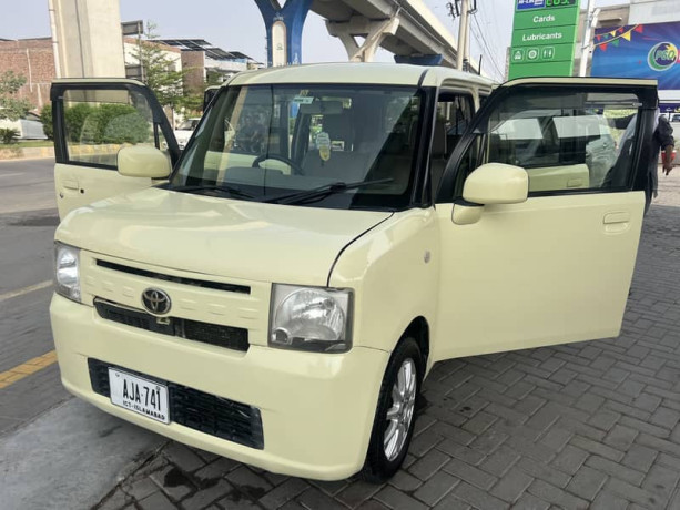 toyota-pixis-space-big-16