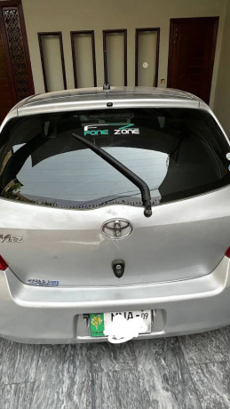 toyota-vitz-2006-model-import-2009-big-13
