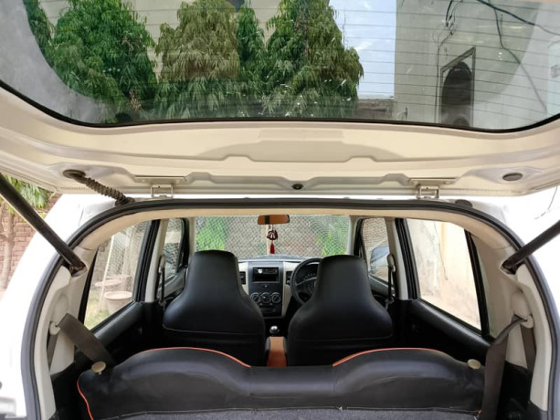 suzuki-wagon-r-vxr-all-seals-are-geniuon-minor-touching-big-4