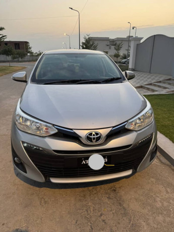 yaris-15-top-of-line-big-4