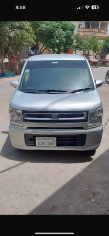 wagonr-fa-japanese-0303-6937078-call-me-on-this-no-big-3