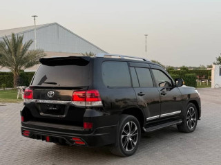 toyota-land-cruiser-cygnus-2003-model-full-option