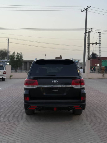 toyota-land-cruiser-cygnus-2003-model-full-option-big-2