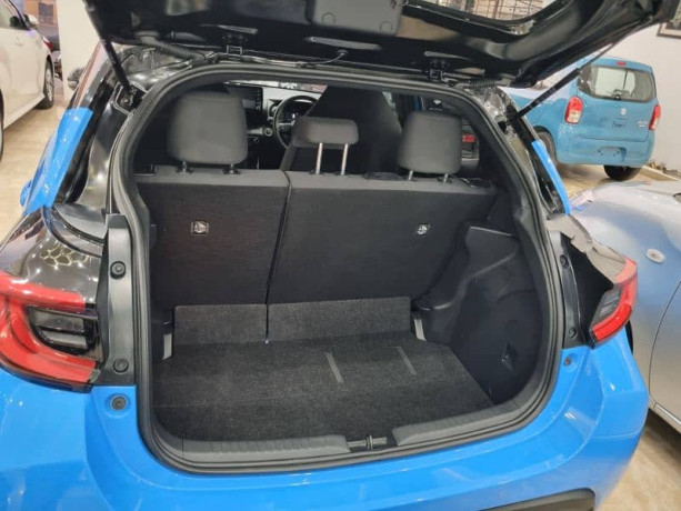 yaris-hatchback-gled-addition-twin-special-color-big-1
