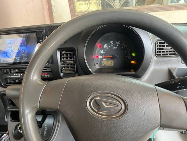 daihatsu-hijet-2018-big-7