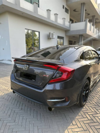 honda-civic-15-turbo-big-2