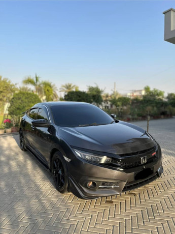 honda-civic-15-turbo-big-0