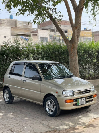 coure-2012-model-all-orignal-percent-garunte-anteek-car-like-zero-big-13