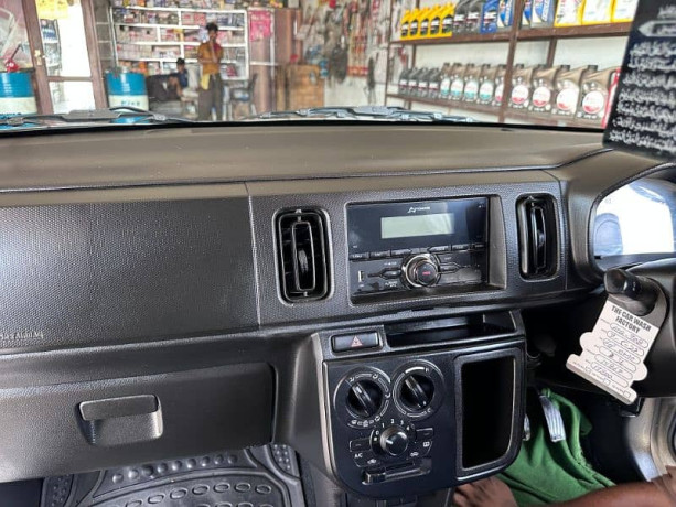 suzuki-alto-vxr-2024-big-6