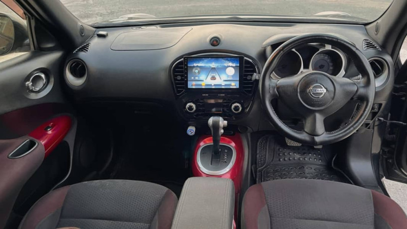 nissan-juke-2012-big-19