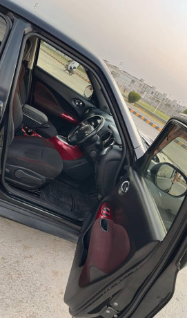 nissan-juke-2012-big-16